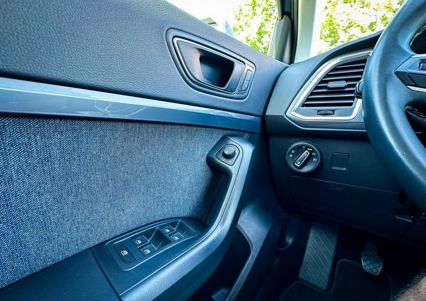 Seat Ateca cena 79800 przebieg: 175000, rok produkcji 2021 z Połczyn-Zdrój małe 326